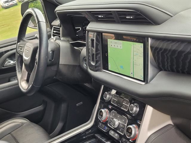Used 2023 GMC Yukon Denali w/ Advanced Technology Package AWD/4WD image 26