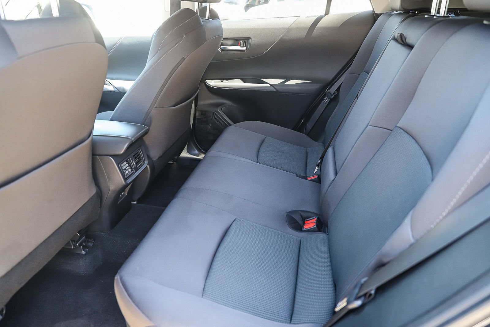 Certified 2023 Toyota Venza LE AWD/4WD image 18