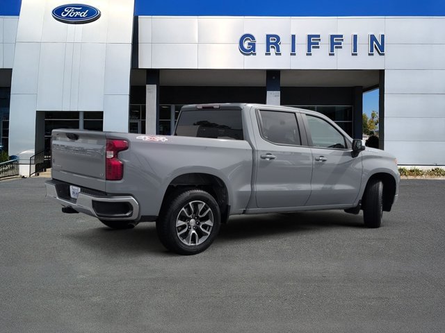 Used 2024 Chevrolet Silverado 1500 LT AWD/4WD image 4