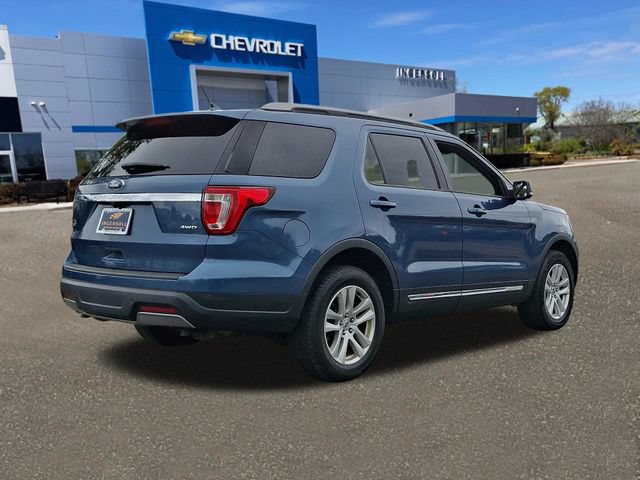 Used 2019 Ford Explorer XLT w/ Equipment Group 202A AWD/4WD image 26