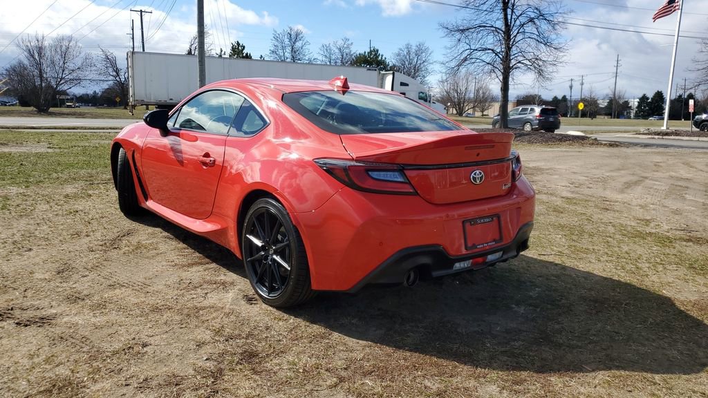 Used 2022 Toyota GR86 Premium w/ ALL Weather Mat Package (TMS) image 3
