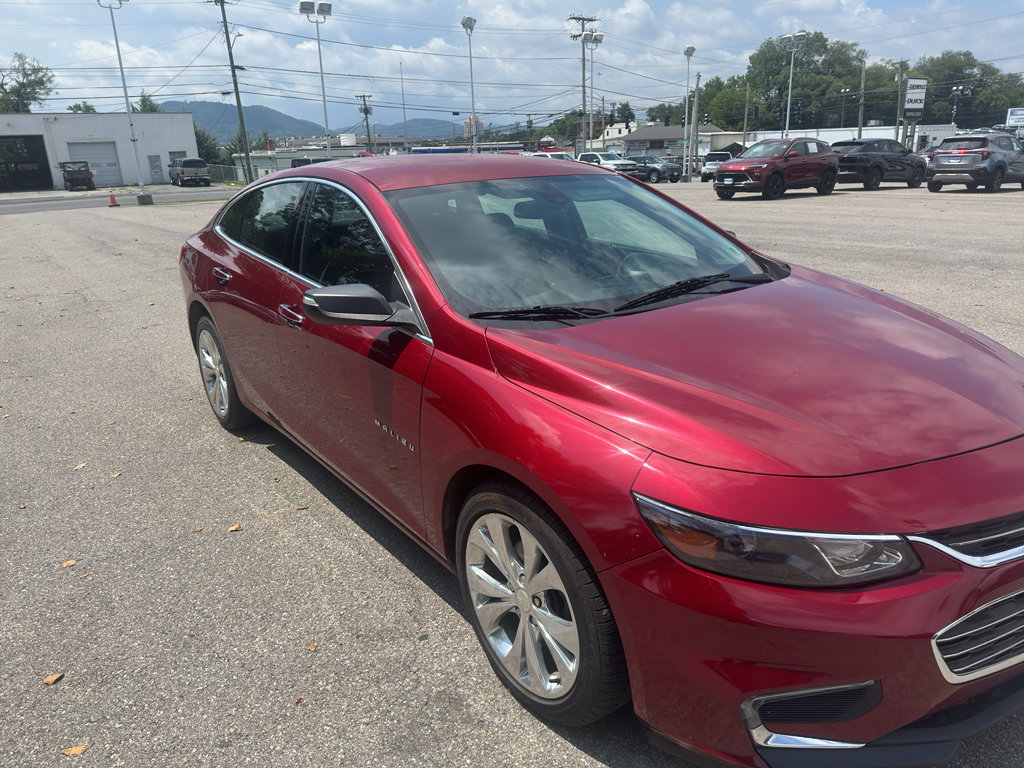Used 2017 Chevrolet Malibu Premier FWD image 3