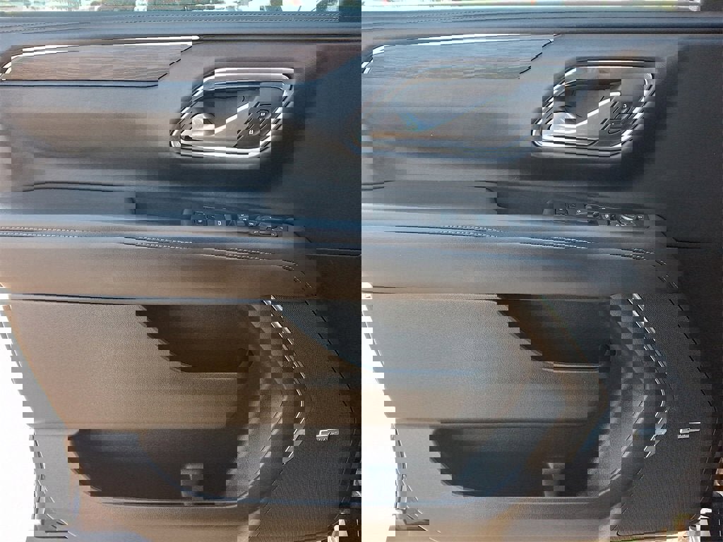 Certified 2022 Chevrolet Tahoe LT w/ Luxury Package image 13