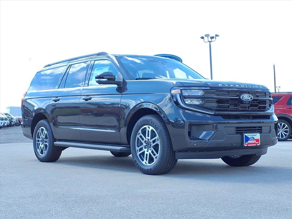 New 2025 Ford Expedition Max Active image 3
