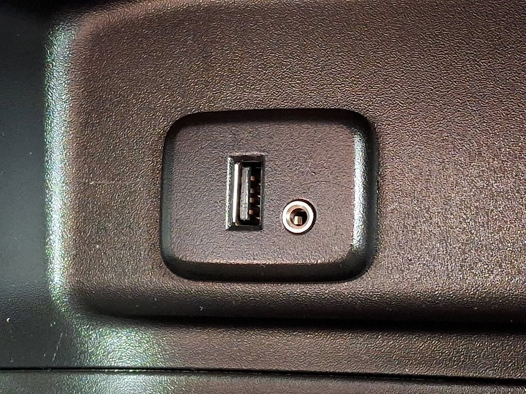 Used 2018 Chevrolet Equinox LT AWD/4WD image 23