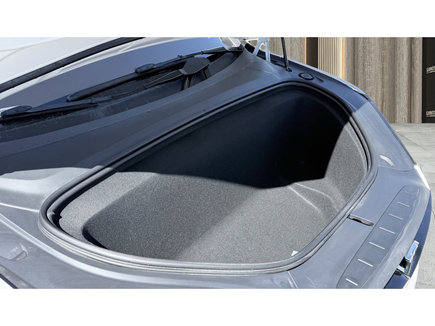 Used 2023 Tesla Model X Plaid image 21