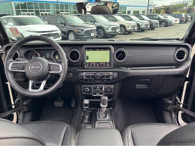 Used 2023 Jeep Wrangler Unlimited Sahara w/ Cold Weather Group AWD/4WD image 9