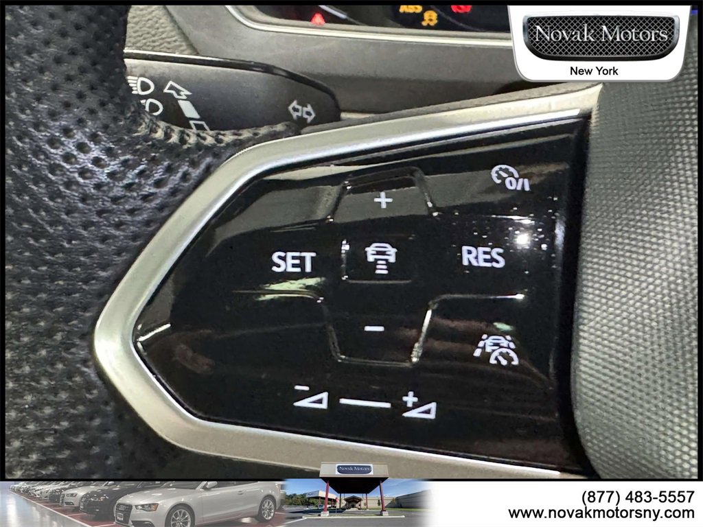 Used 2022 Volkswagen Tiguan SEL R-Line image 16