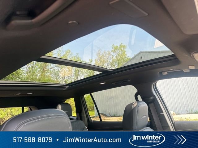 Used 2025 Buick Enclave Avenir w/ Super Cruise Package AWD/4WD image 15