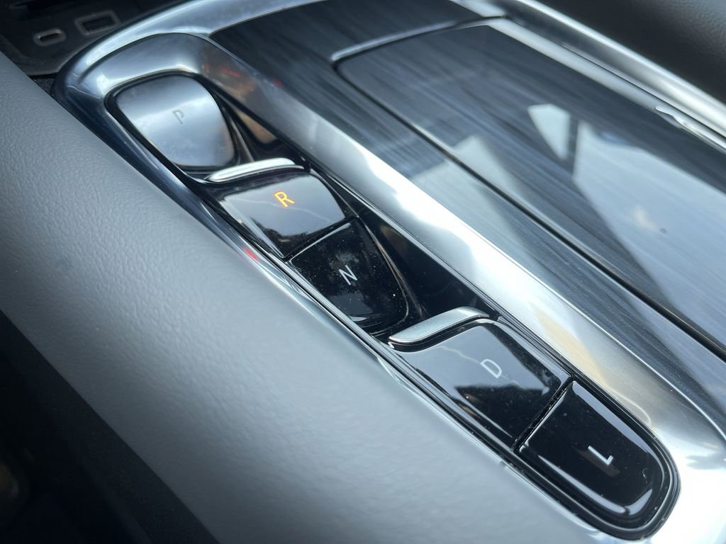 Used 2024 Buick Enclave Essence w/ Experience Buick Package image 33