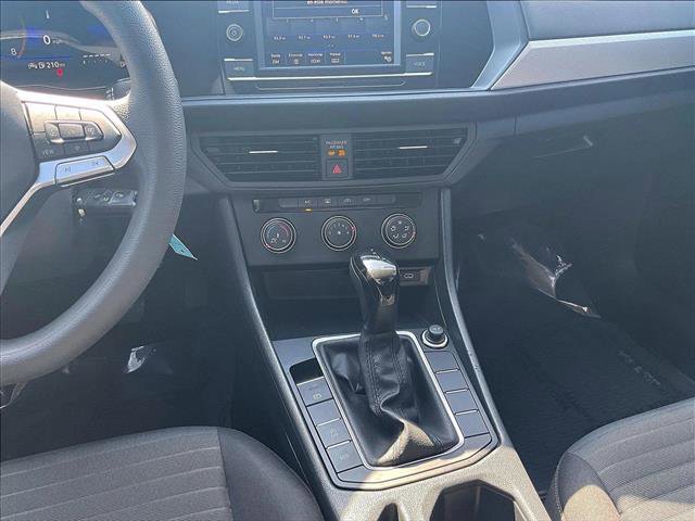 Used 2023 Volkswagen Jetta S image 7