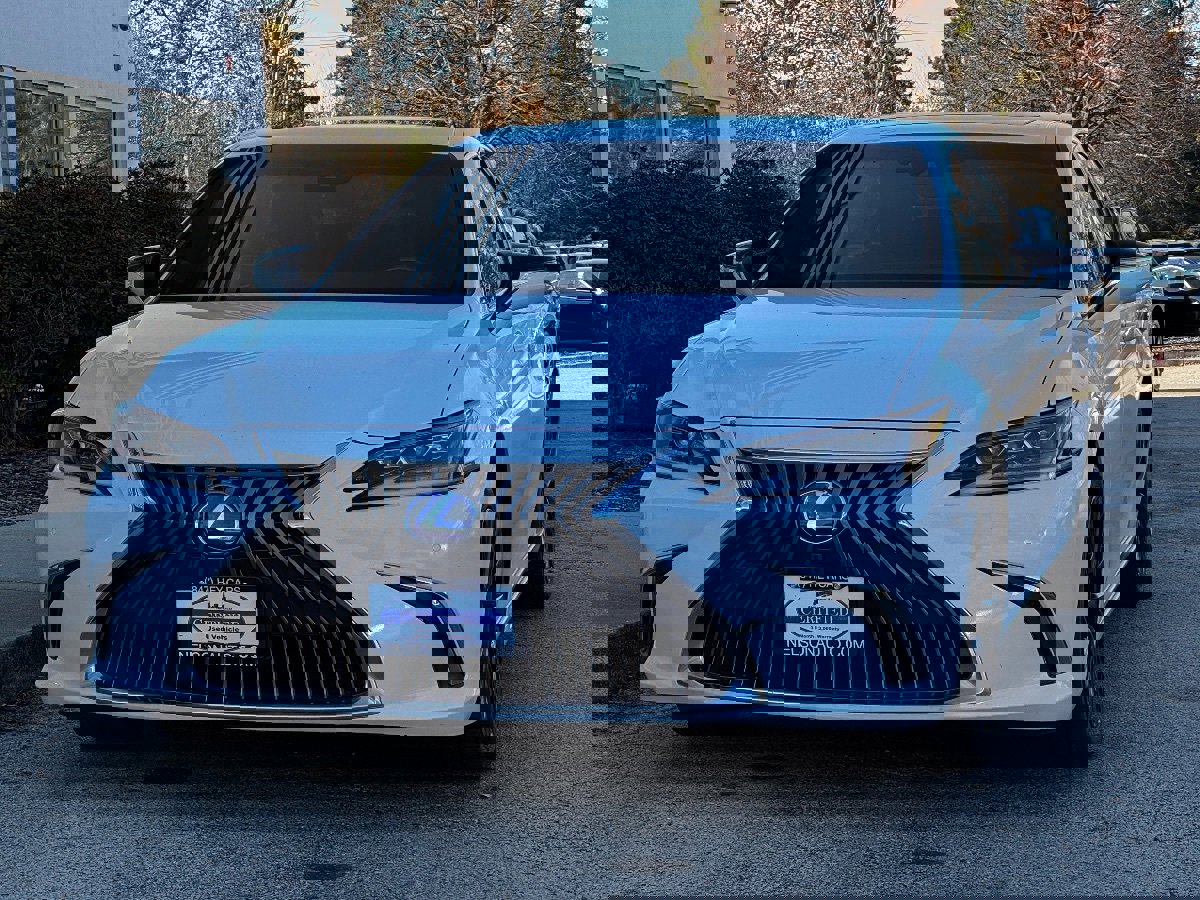 Used 2021 Lexus ES 300h w/ Accessory Package 2 image 8