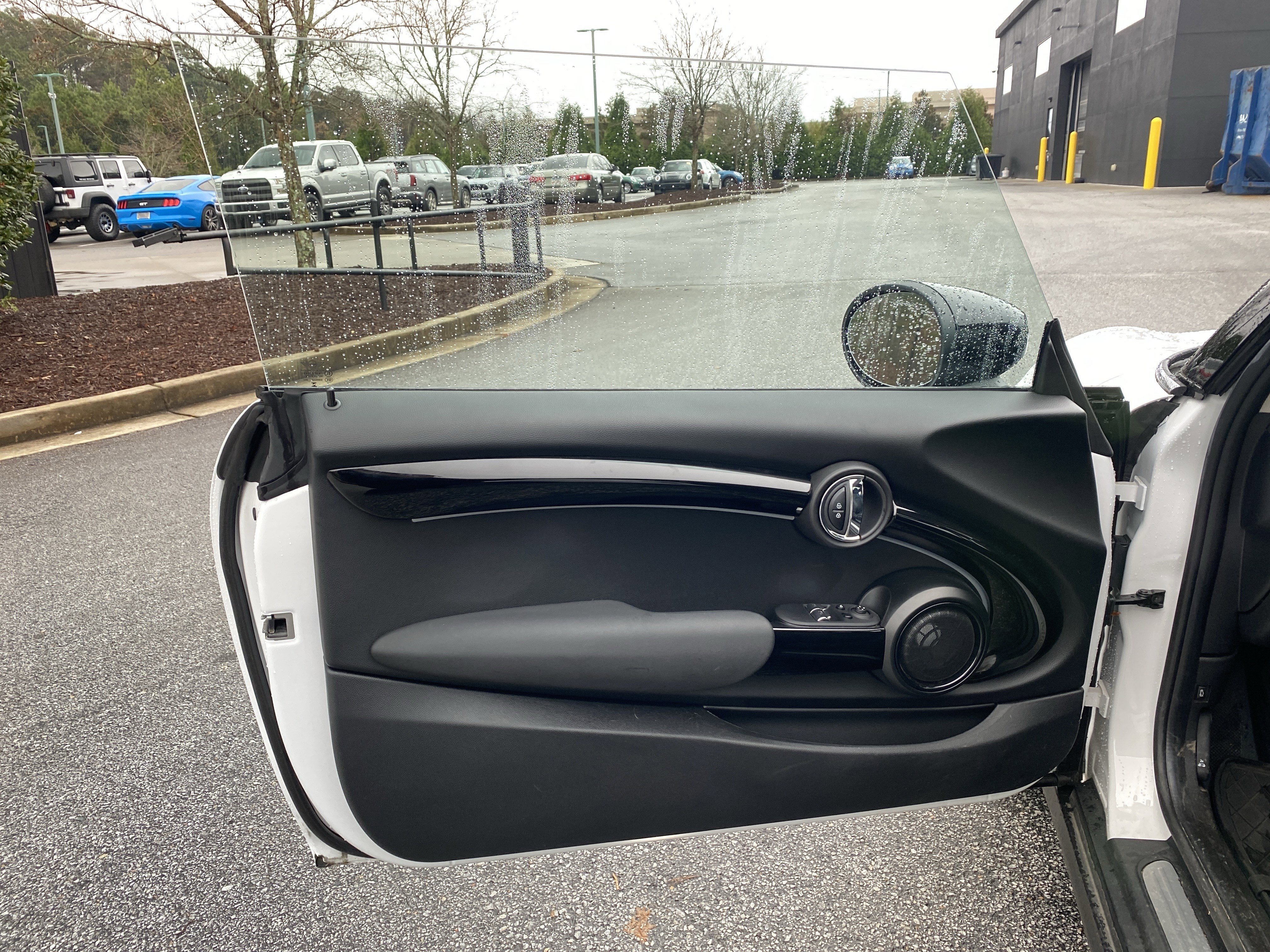 Certified 2024 MINI Cooper SE image 18