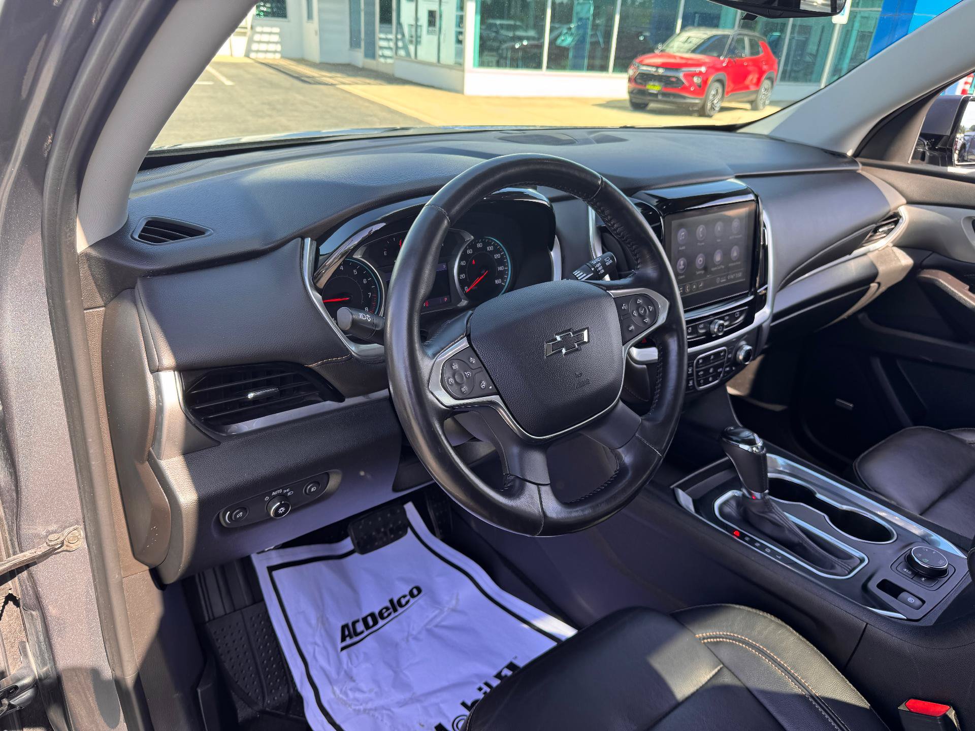 Used 2020 Chevrolet Traverse RS AWD/4WD image 9