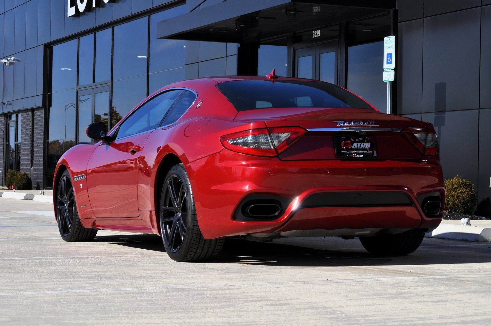 Used 2018 Maserati GranTurismo Sport image 14