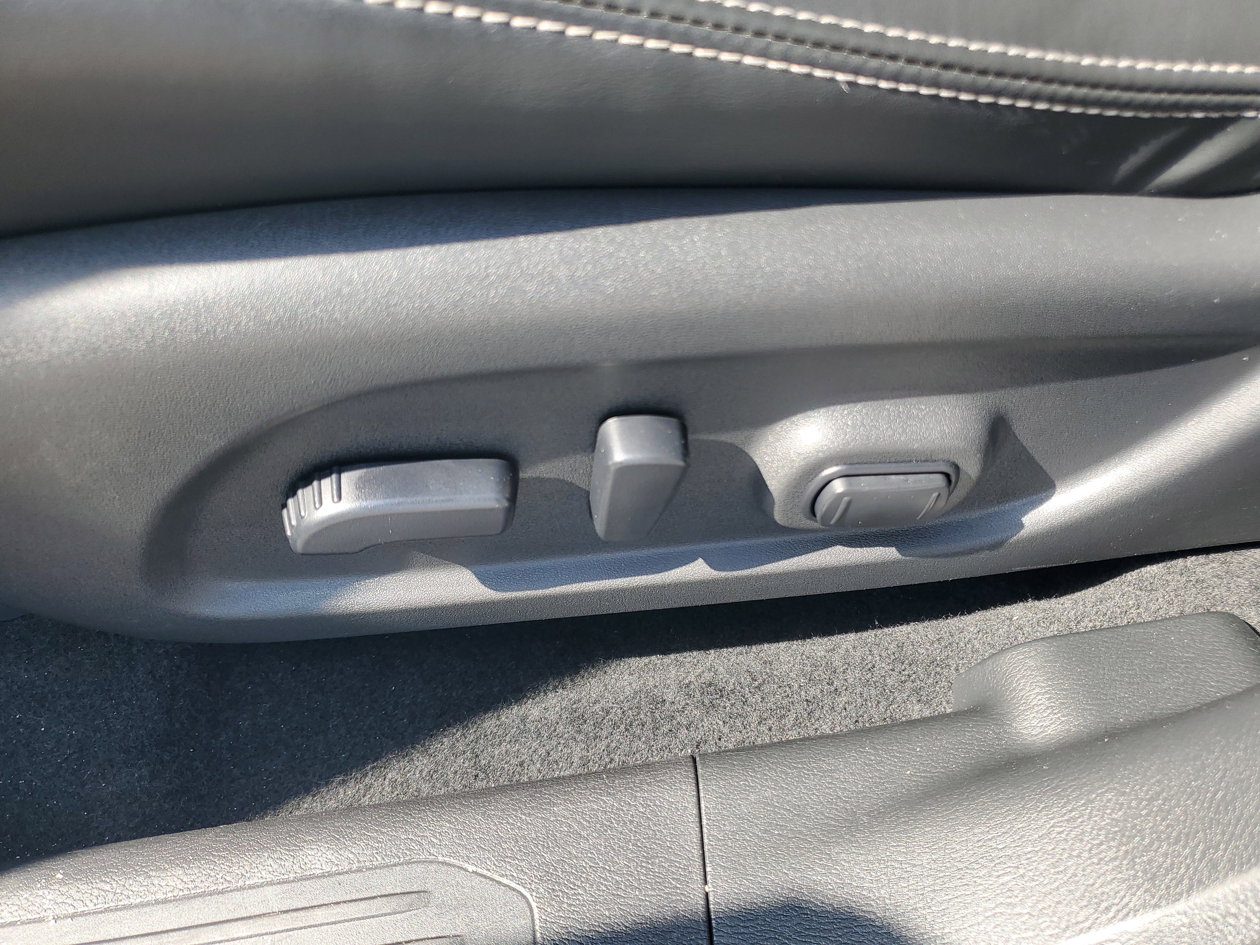 Used 2022 Nissan Murano SV w/ SV Midnight Edition Package image 14