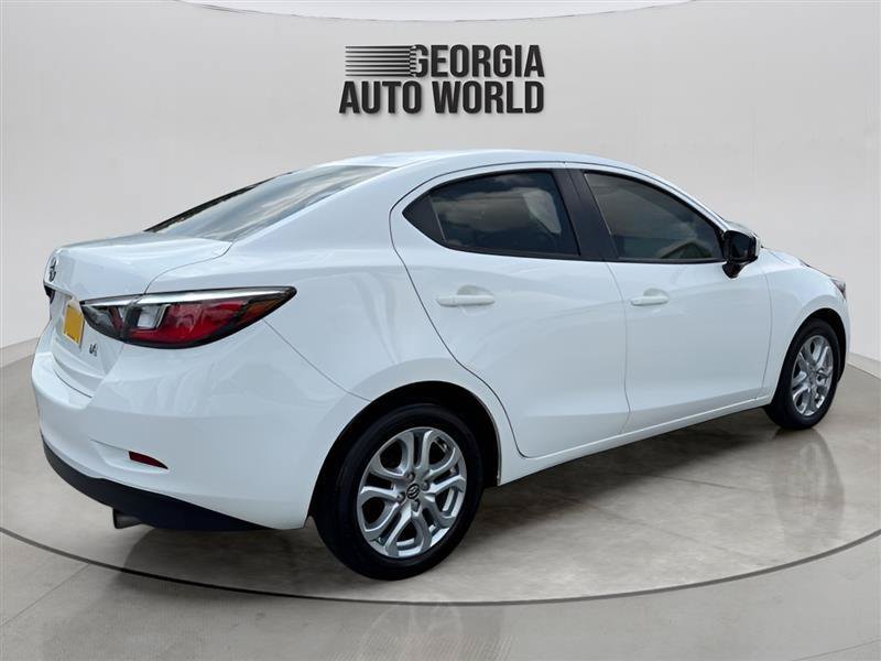 Used 2017 Toyota Yaris iA FWD image 11