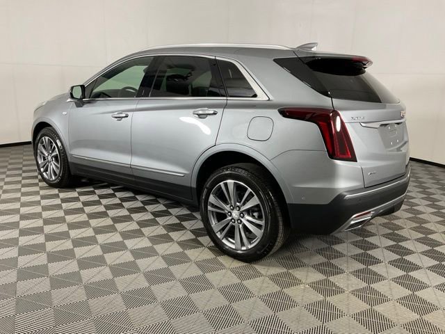Certified 2025 Cadillac XT5 Premium Luxury w/ Technology Package AWD/4WD image 4
