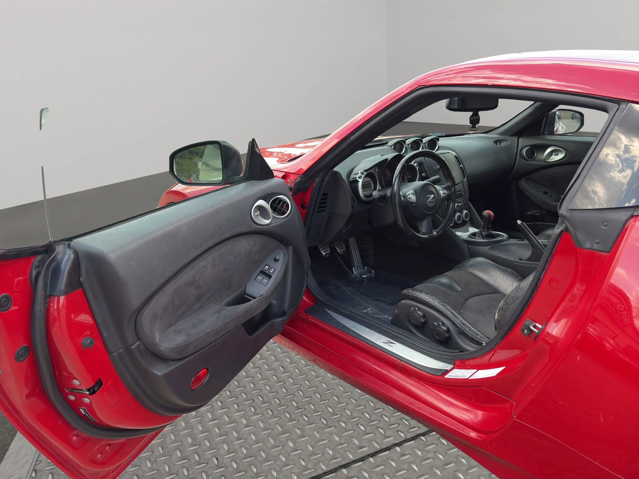 Used 2009 Nissan 370Z Touring image 22