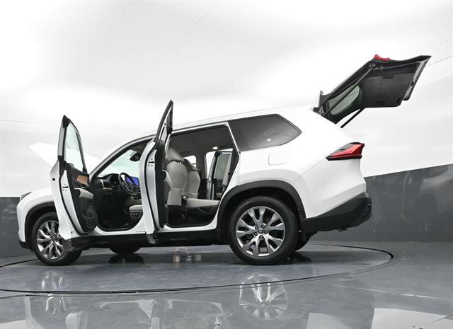 Used 2024 Toyota Grand Highlander Limited image 52