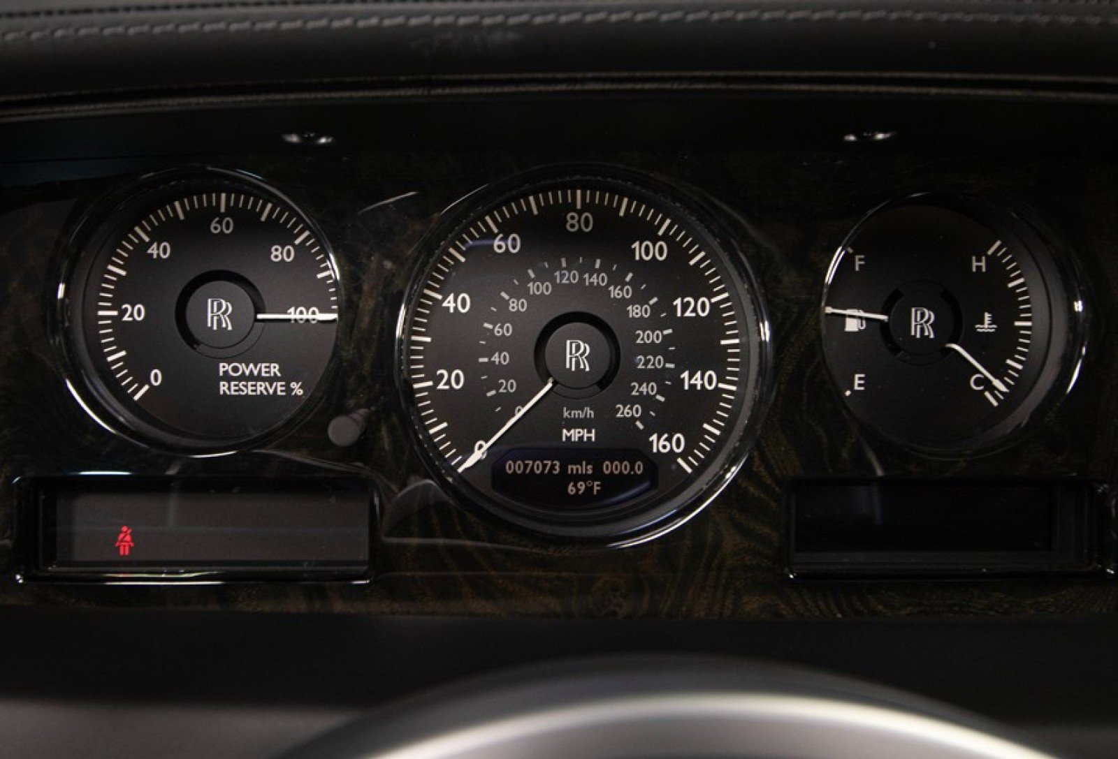 Used 2013 Rolls-Royce Phantom image 27