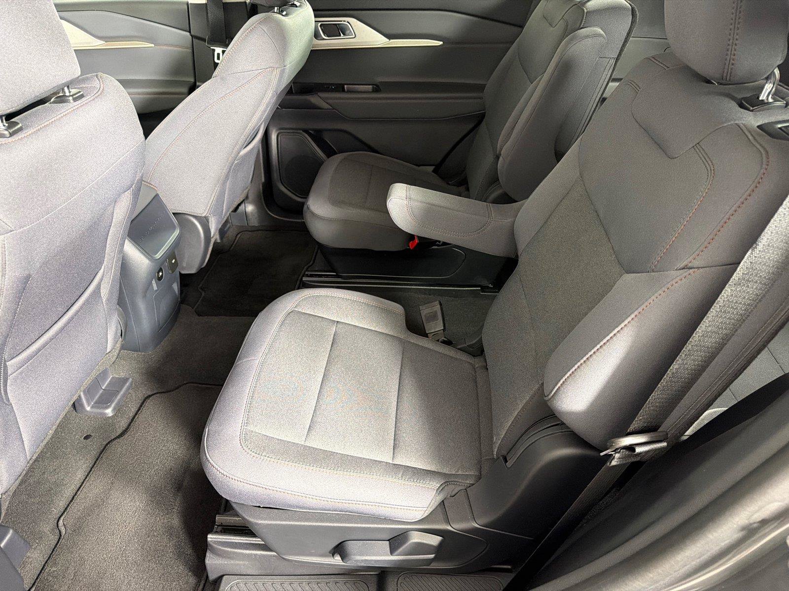 Used 2026 Ford Explorer Active RWD image 20
