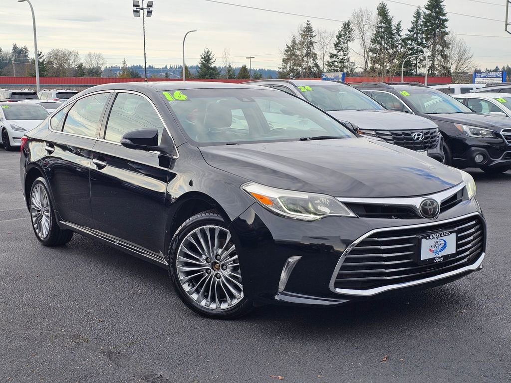 Used 2016 Toyota Avalon Limited image 1