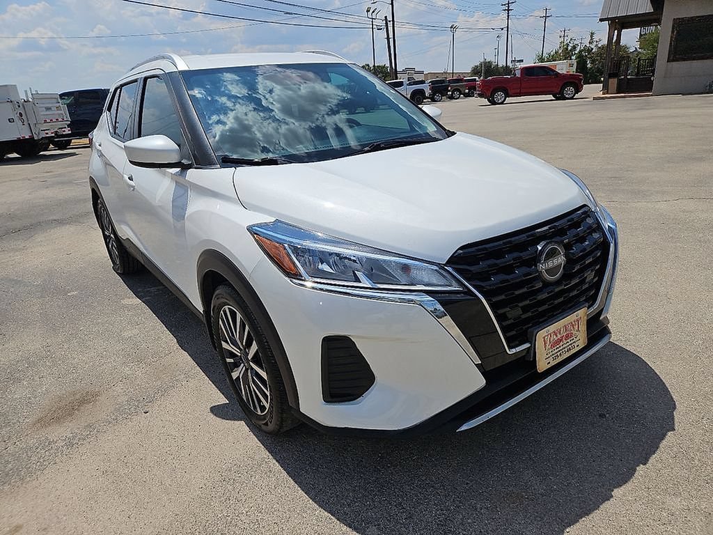Used 2022 Nissan Kicks SV FWD image 11