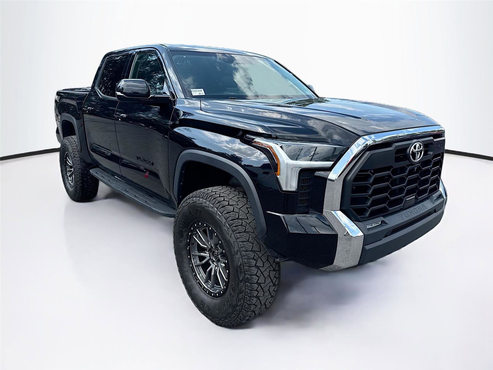 Used 2022 Toyota Tundra SR5 w/ TRD Off-Road Premium Package image 5