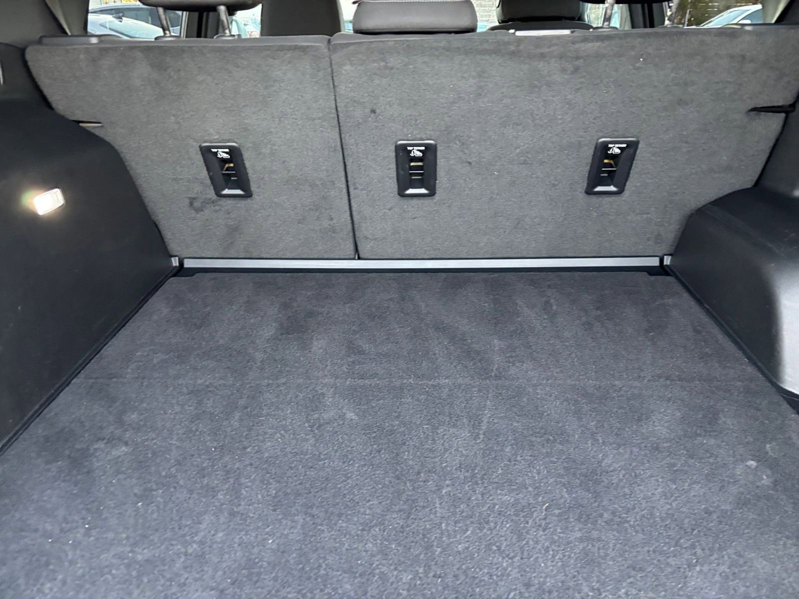 Used 2025 Chevrolet Equinox LT image 30