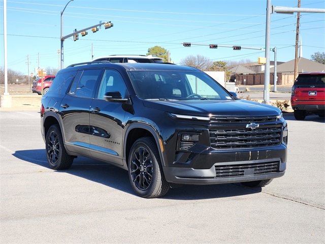 New 2026 Chevrolet Traverse LT w/ Midnight/Sport Edition image 3