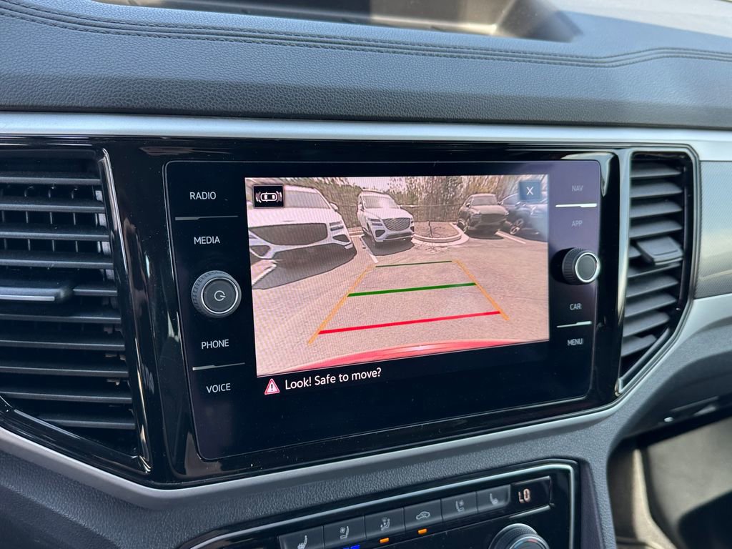 Used 2021 Volkswagen Atlas Cross Sport SEL Premium image 26