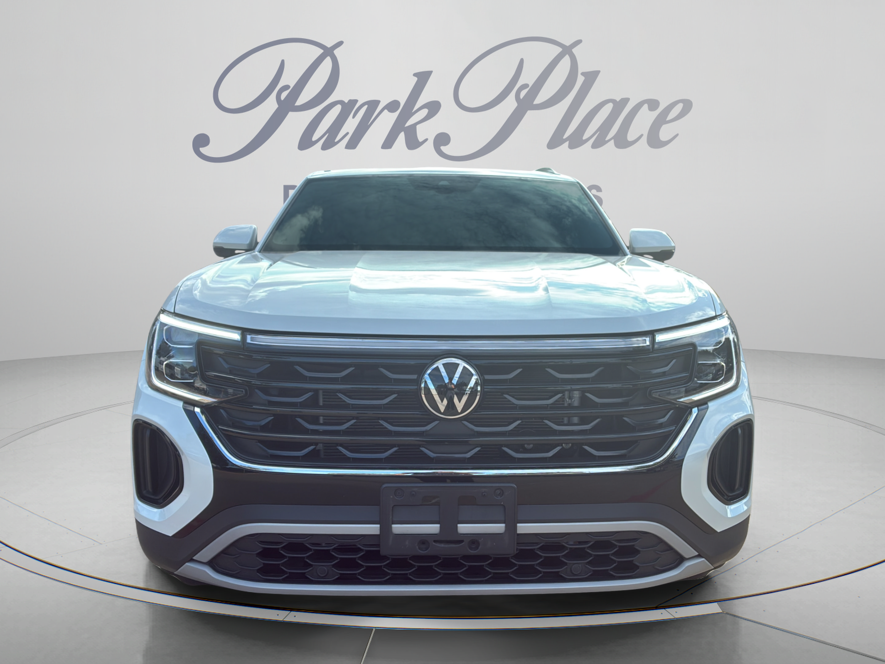 Used 2026 Volkswagen Atlas Cross Sport SE FWD image 8