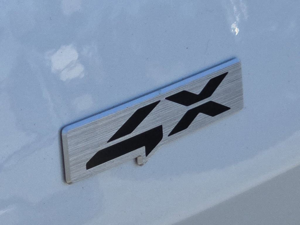 Used 2023 Kia Sportage LX image 4