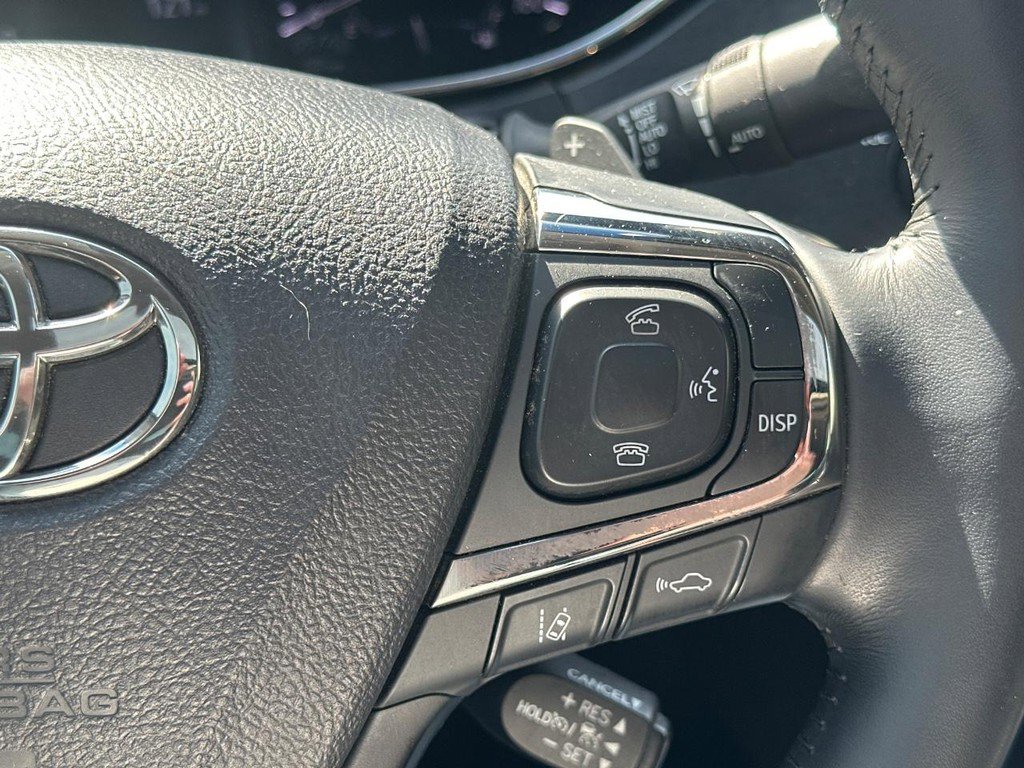 Used 2017 Toyota Avalon Limited w/ All Weather Liner Package image 25