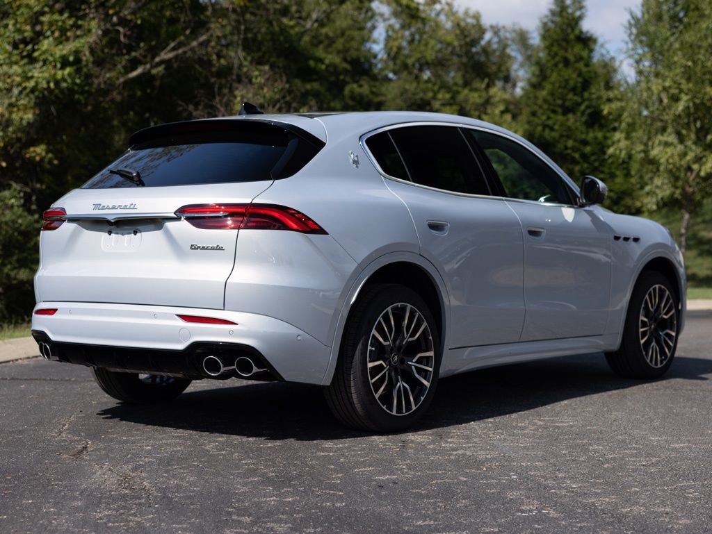 New 2025 Maserati Grecale GT image 9