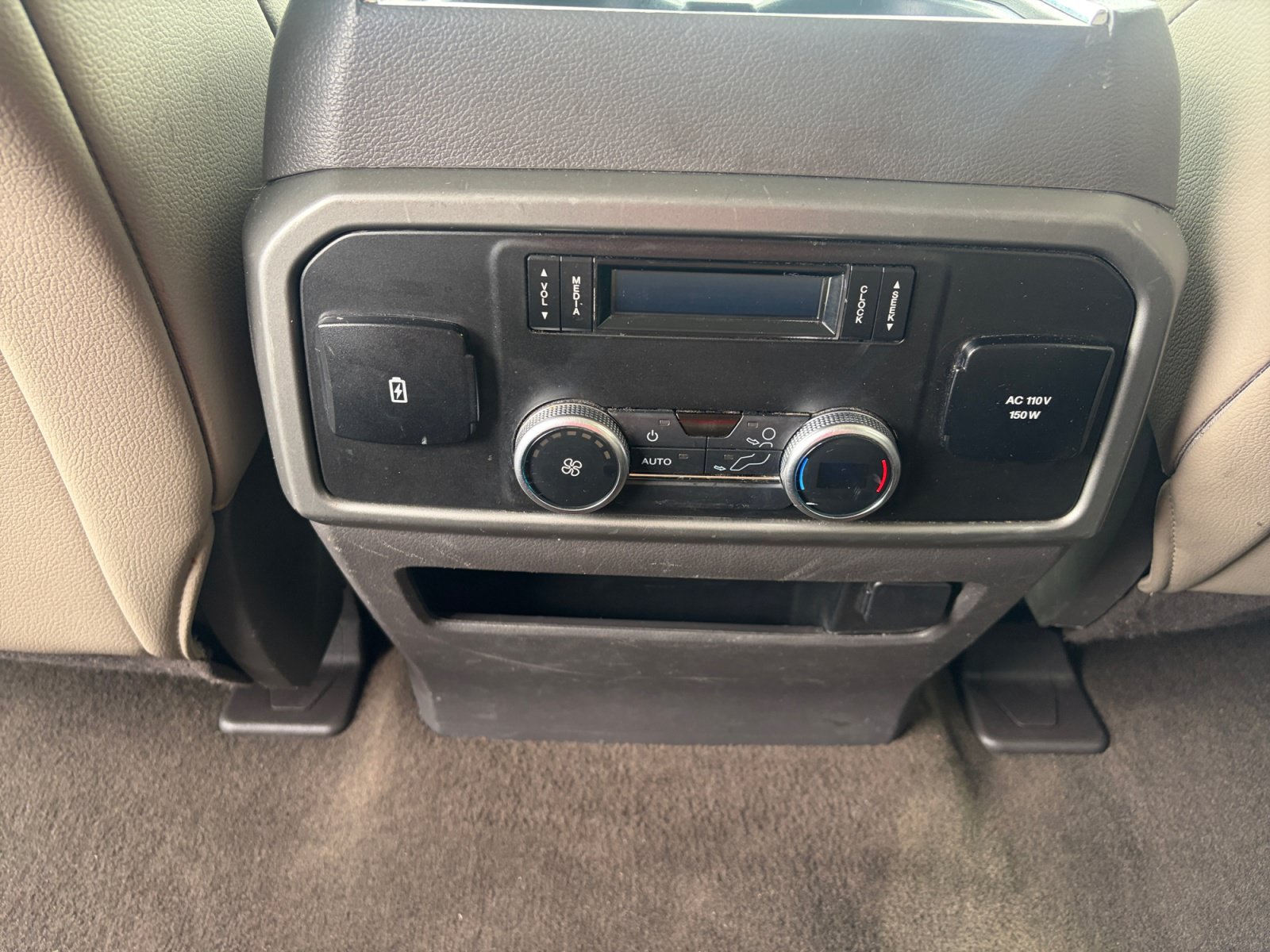 Used 2020 Ford Expedition Max XLT w/ Equipment Group 202A AWD/4WD image 16