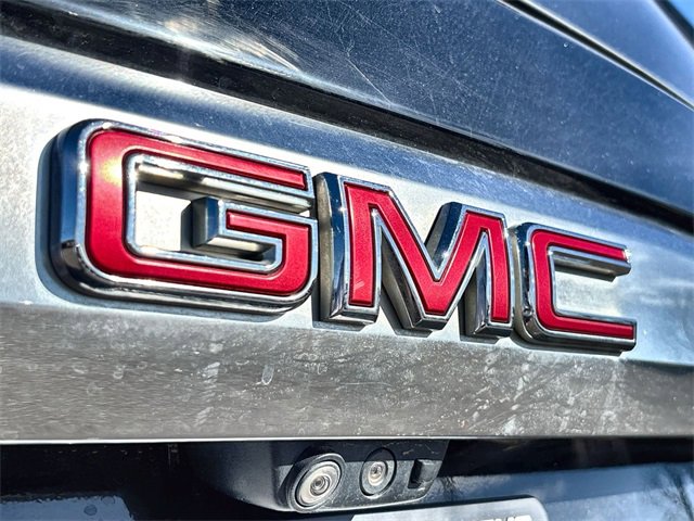 Used 2021 GMC Yukon Denali w/ Denali Premium Package image 19