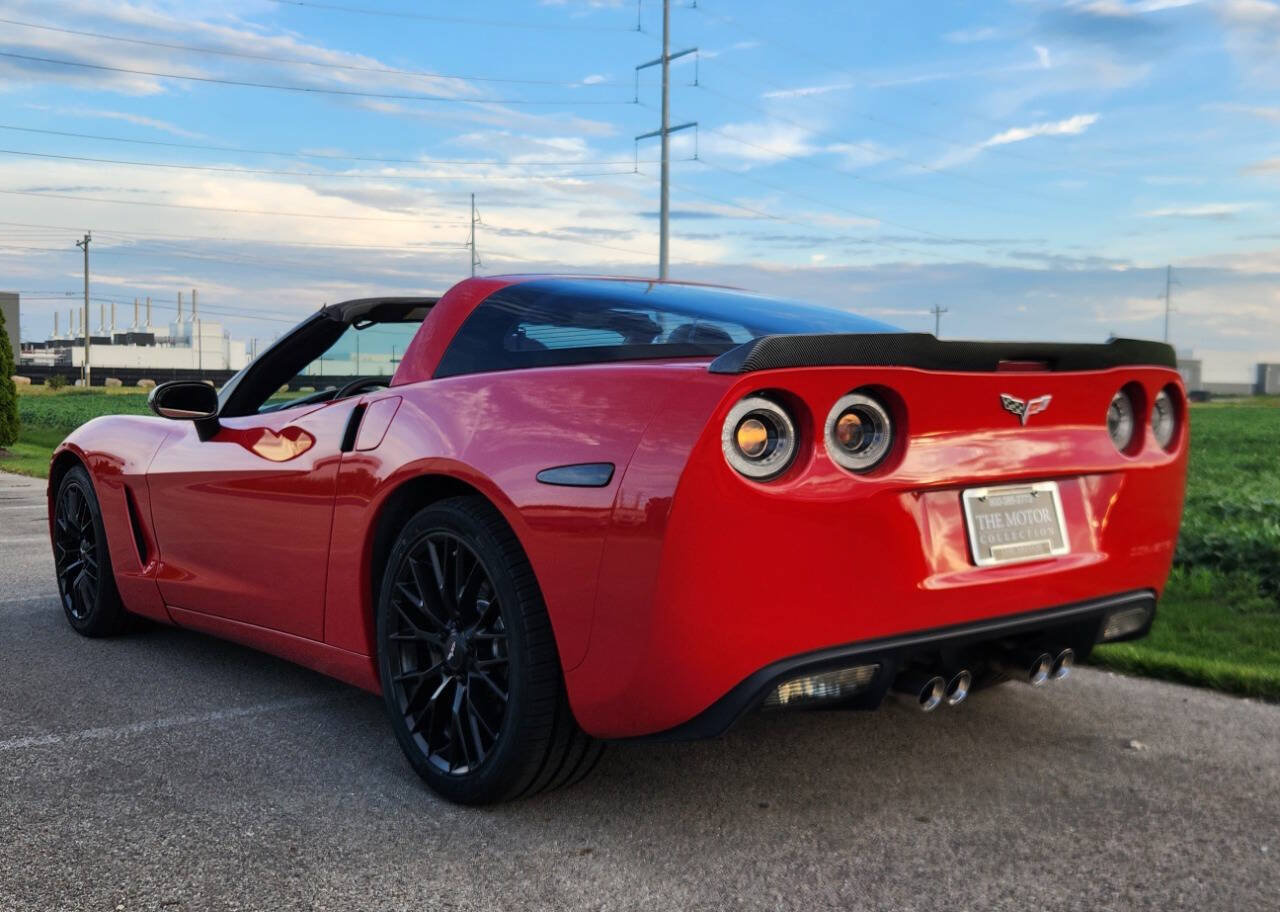Used 2006 Chevrolet Corvette Coupe w/ Preferred Equipment Group RWD image 3