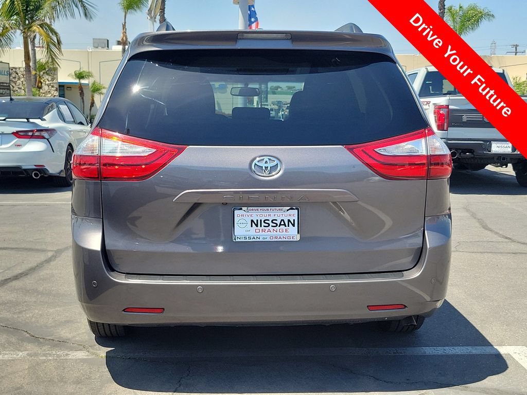 Used 2017 Toyota Sienna XLE w/ XLE Navigation Package FWD image 35