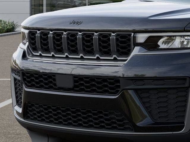 New 2026 Jeep Grand Cherokee Altitude AWD/4WD image 11