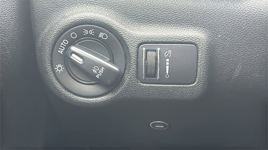 Used 2015 Dodge Dart SXT w/ Rallye Appearance Group image 26