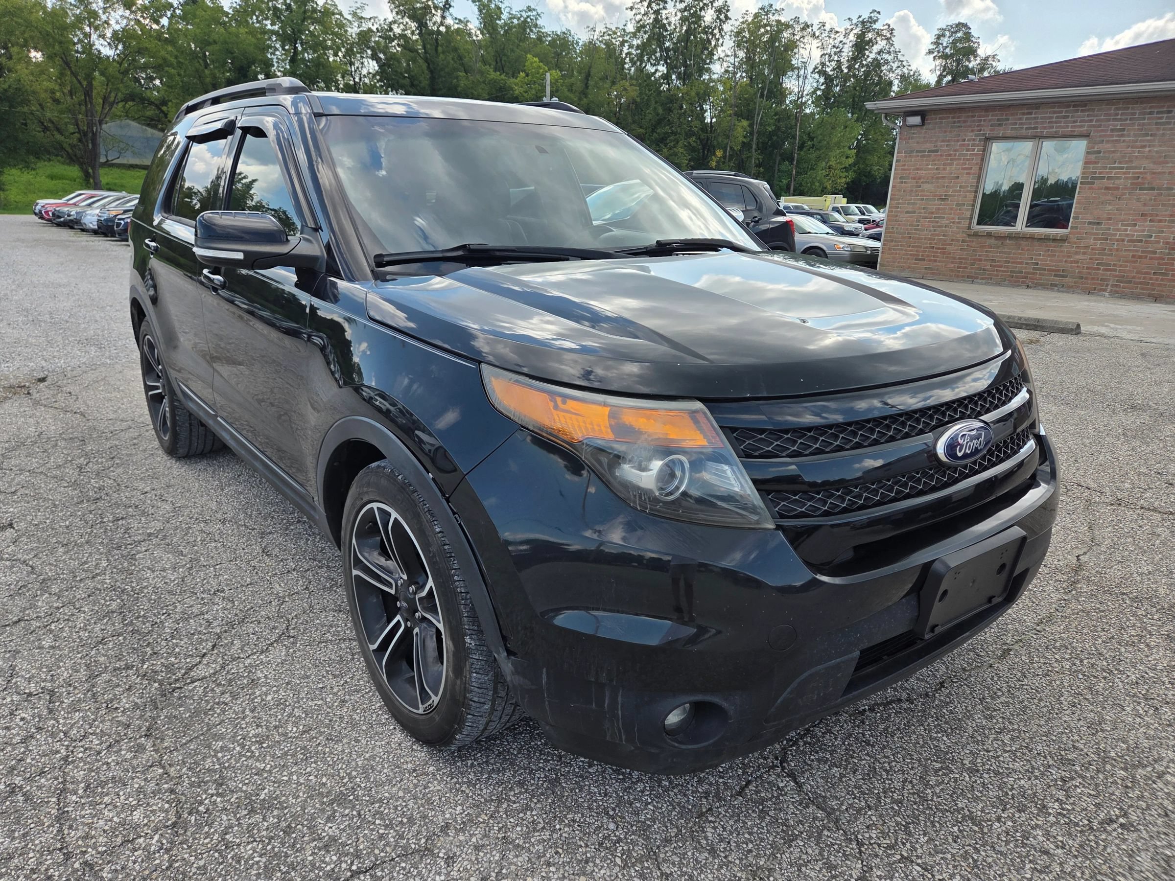 Used 2015 Ford Explorer Sport w/ Equipment Group 401A AWD/4WD image 3