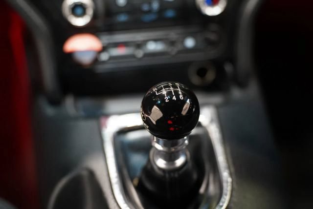 Used 2015 Ford Mustang GT RWD image 19