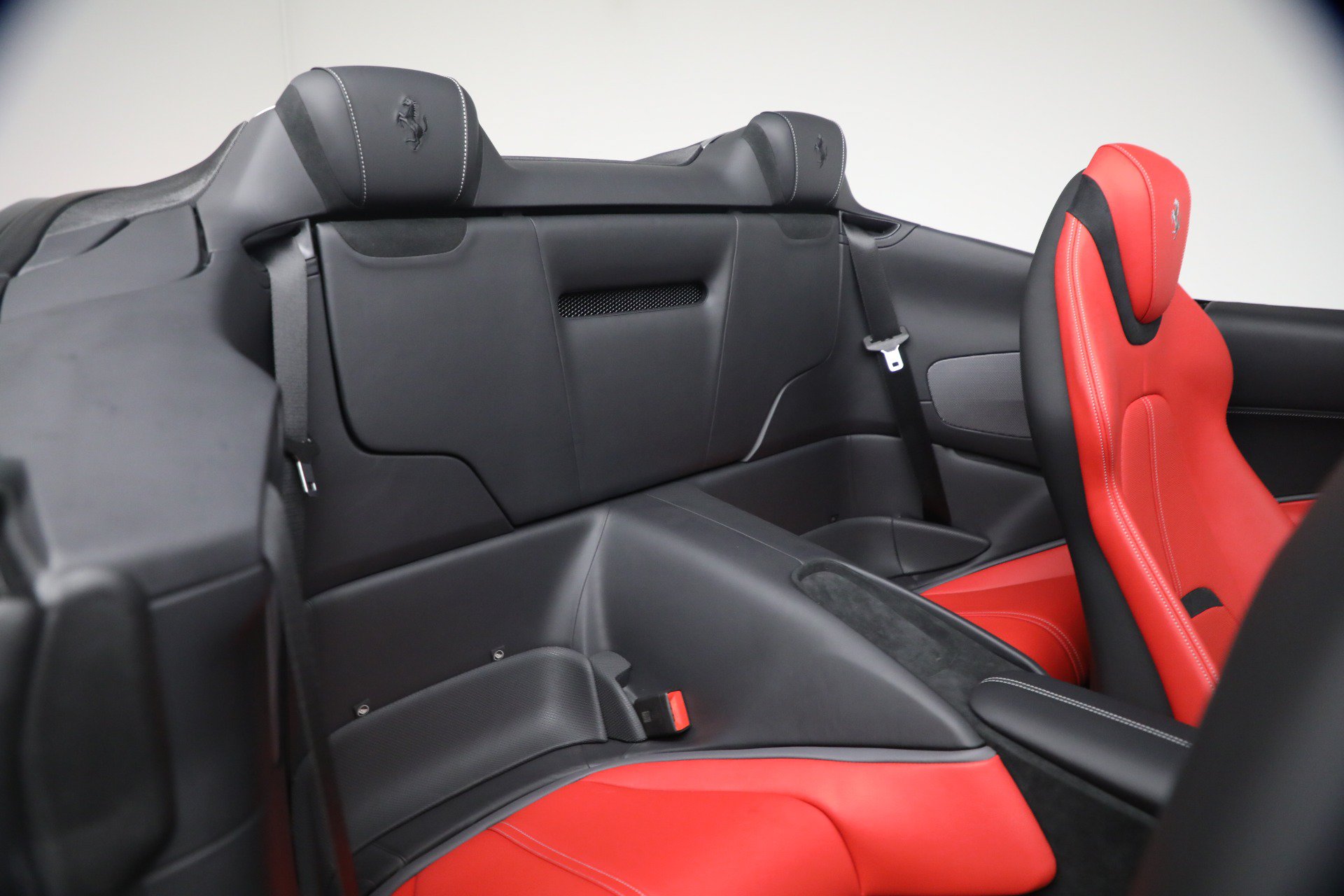 Certified 2026 Ferrari Roma Spider RWD image 22