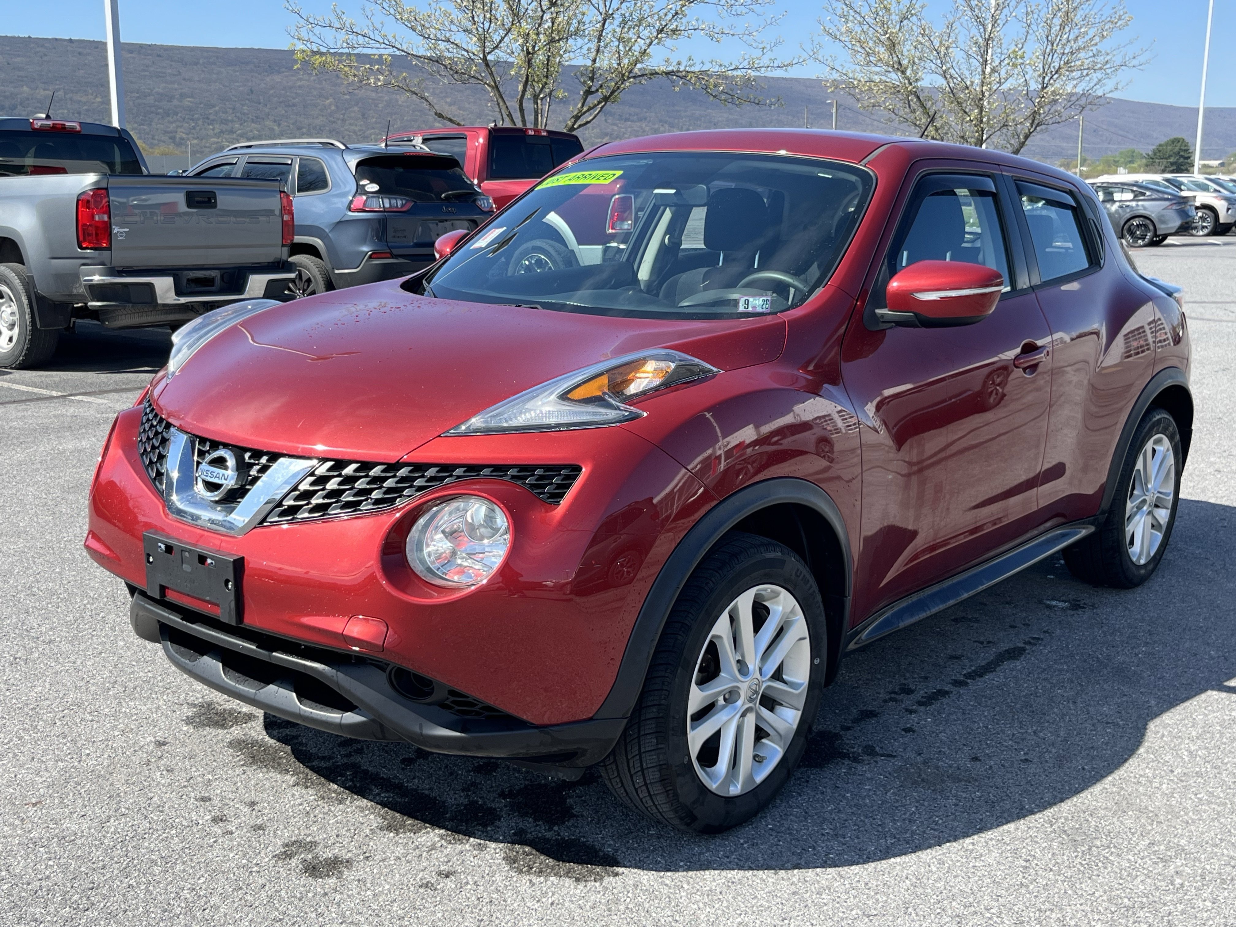 Used 2016 Nissan Juke S image 12