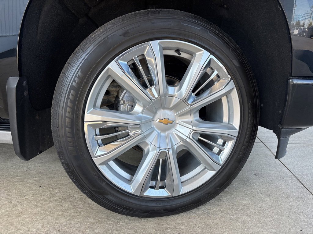 Used 2022 Chevrolet Silverado 1500 High Country w/ High Country Premium Package image 49