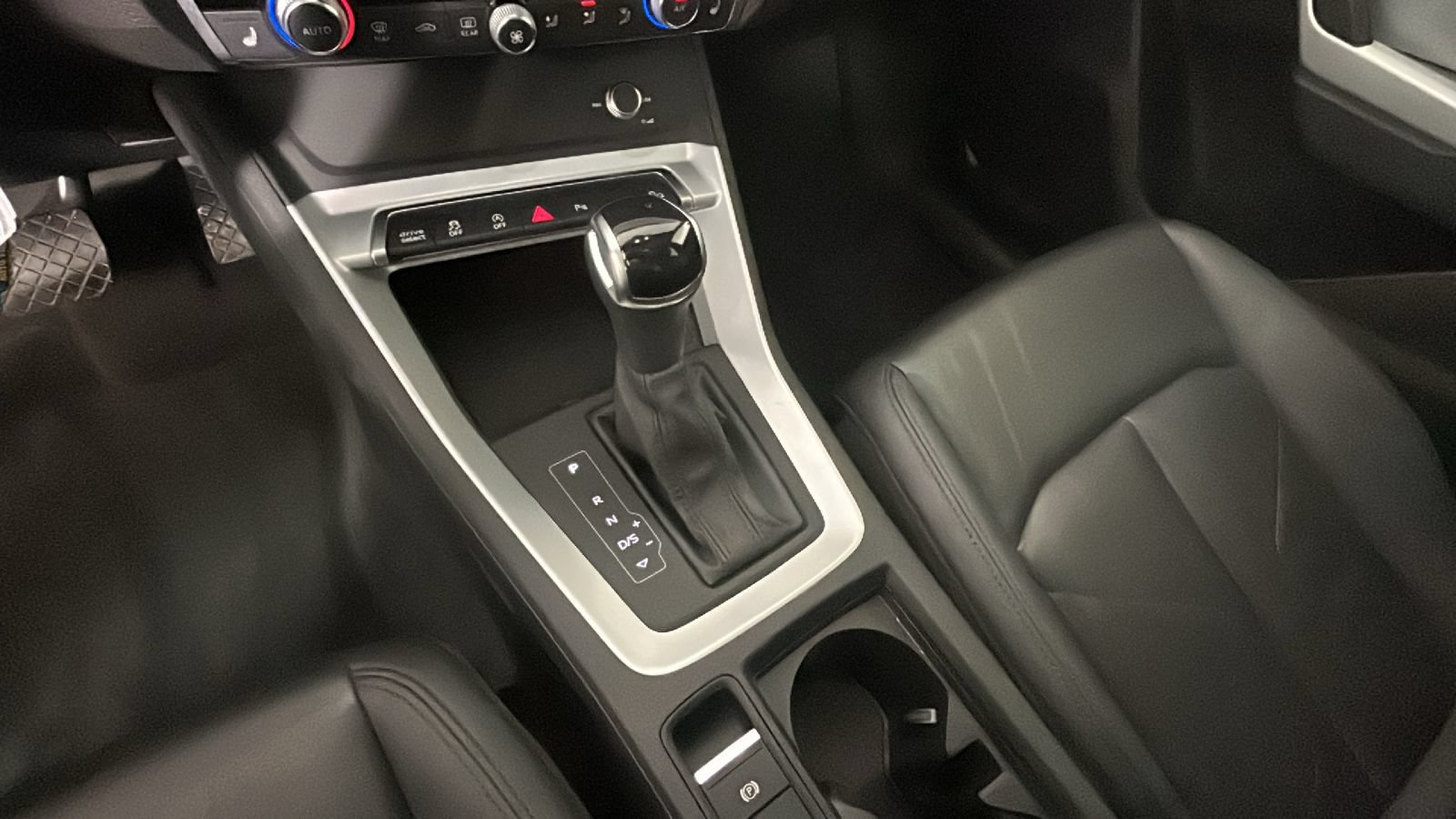 Used 2025 Audi Q3 2.0T Premium AWD/4WD image 21