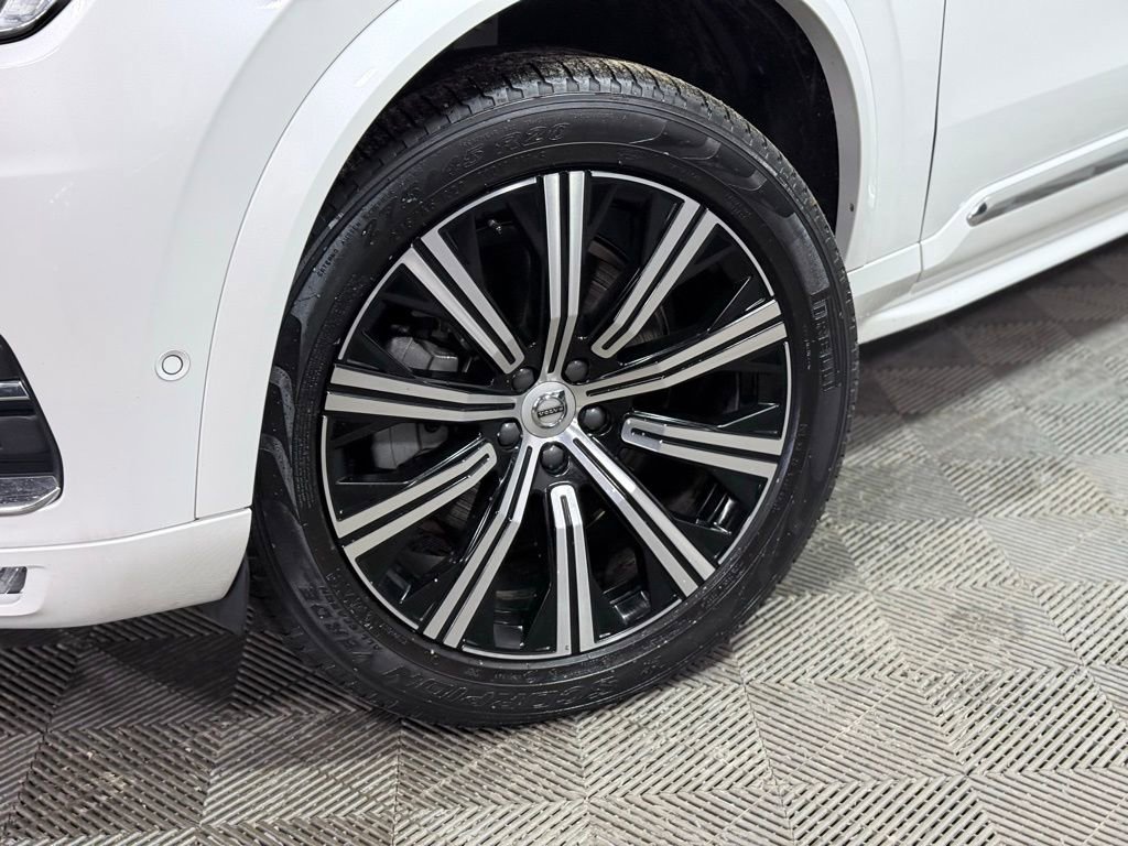 Used 2023 Volvo XC90 B6 Plus AWD/4WD image 2