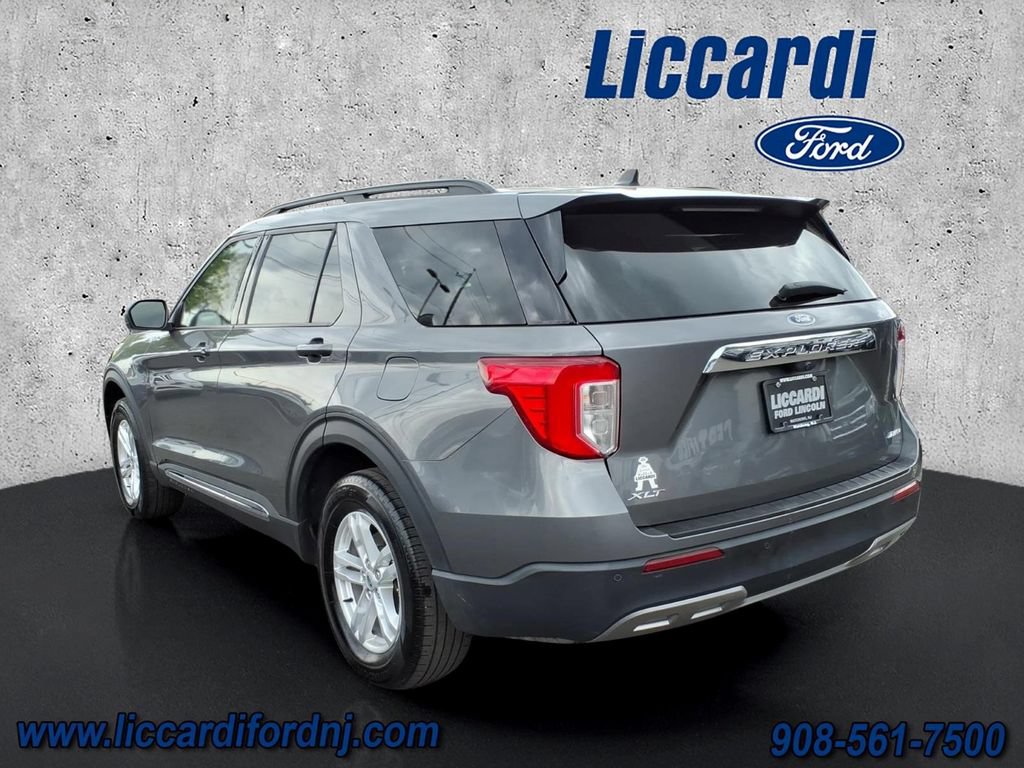 Certified 2023 Ford Explorer XLT w/ Equipment Group 202A AWD/4WD image 4